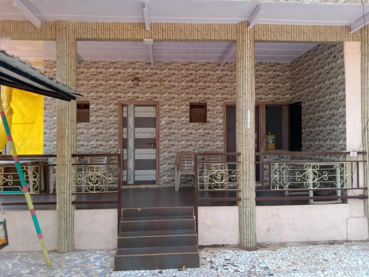 New Alpha House Matheran Hotel Eksteriør billede